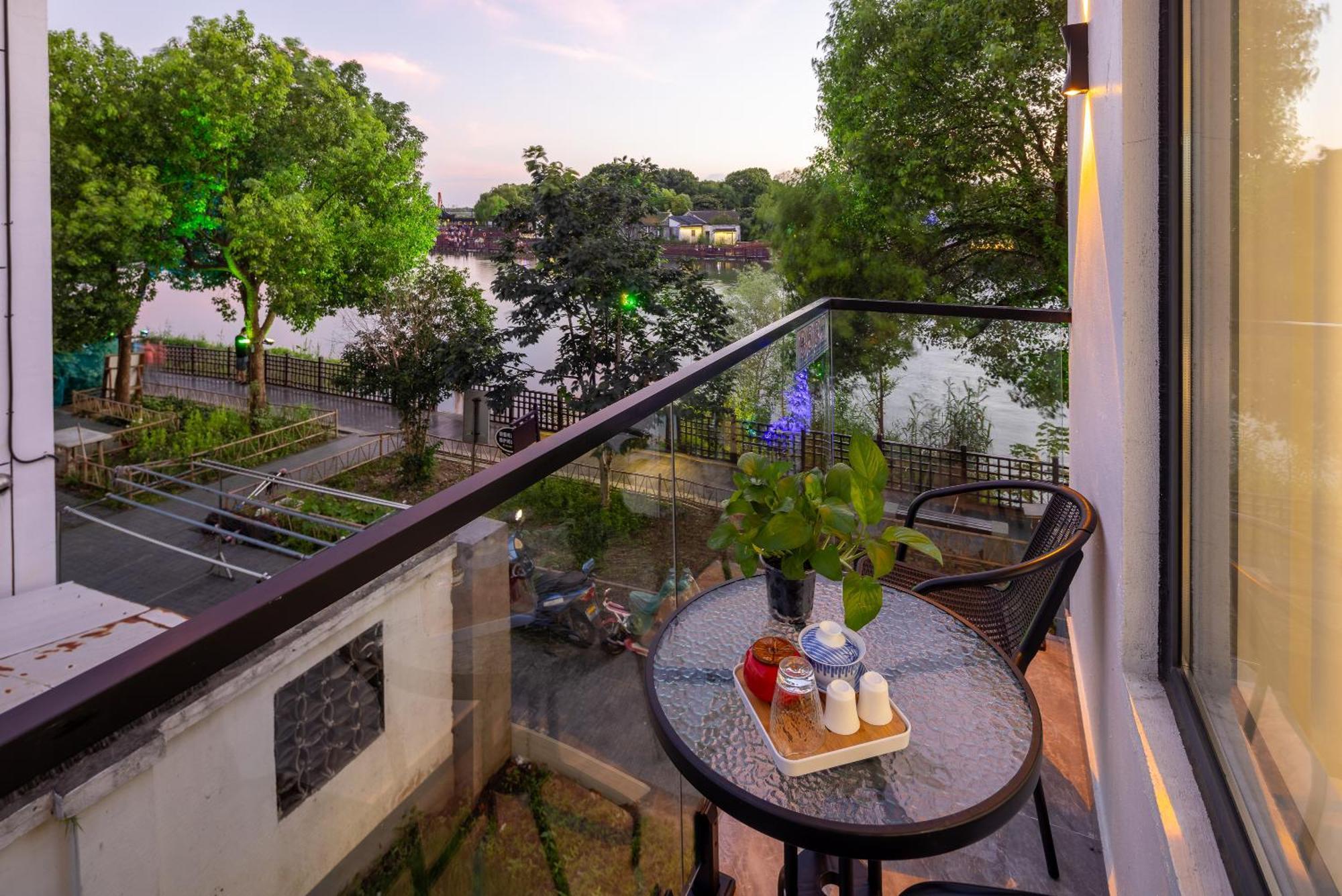 Suzhou Zhouzhuang Slowlife River View Lnn 昆山 外观 照片